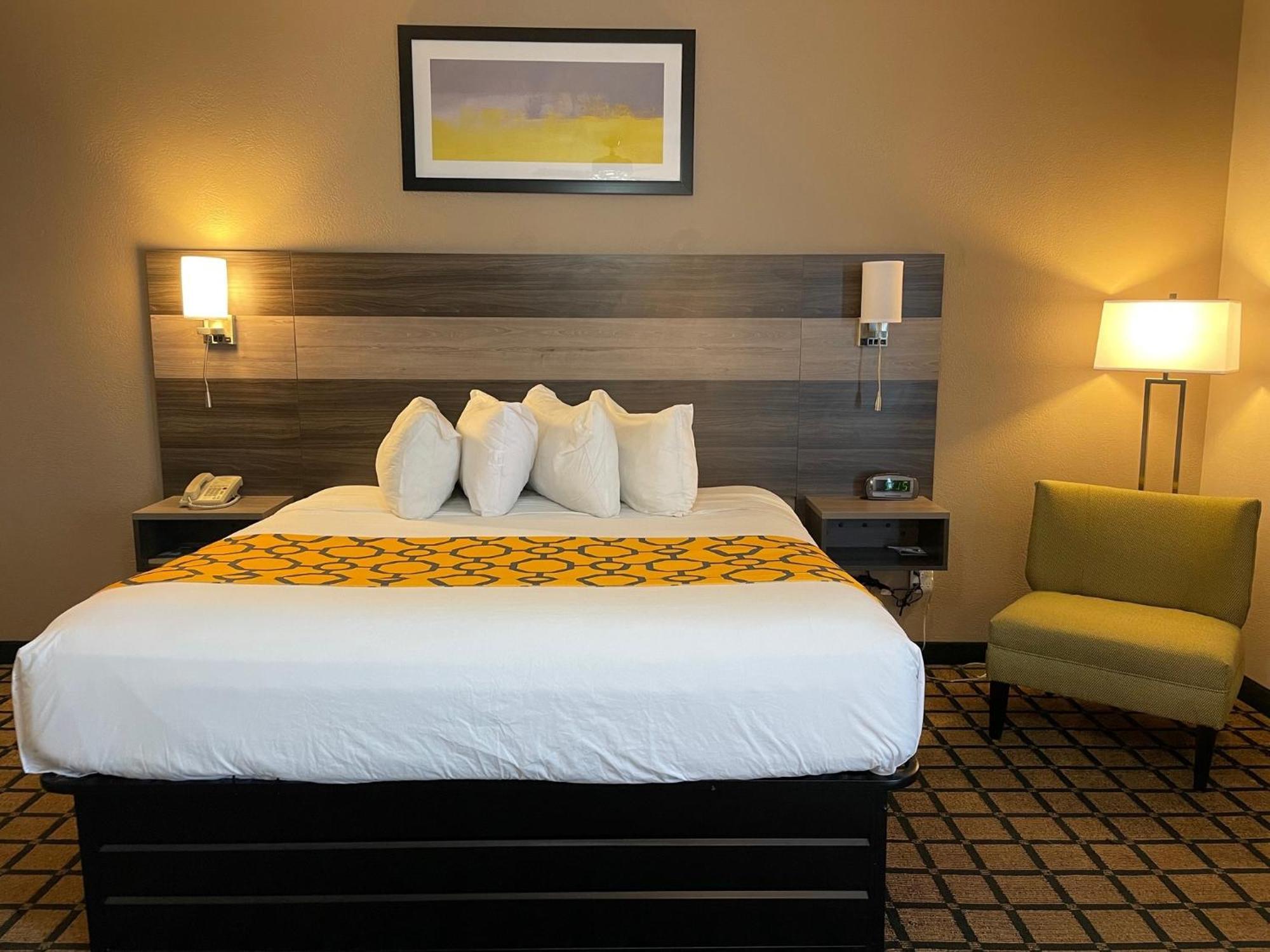 Baymont By Wyndham West Plains Hotell Exteriör bild