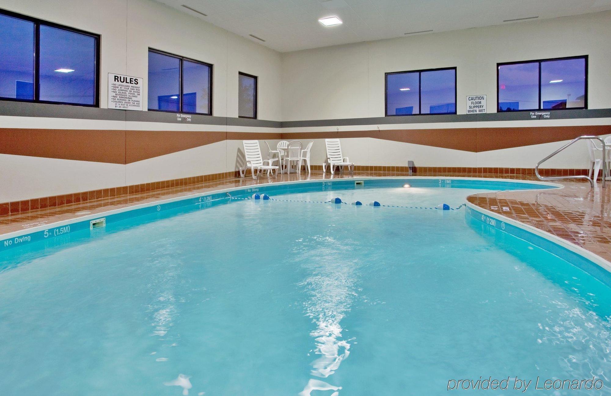 Baymont By Wyndham West Plains Hotell Exteriör bild